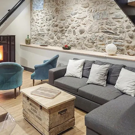 7 Bedroom Stunning In Vicdessos *